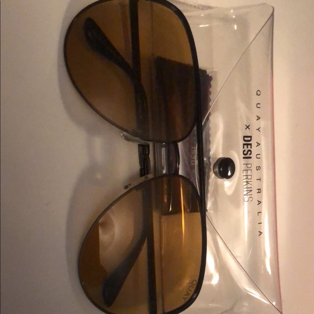 Quay Australia x Desi Perkins Sunnies